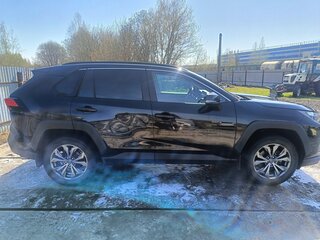 2024 Toyota RAV4 V (XA50), чёрный, 3500000 рублей, вид 4