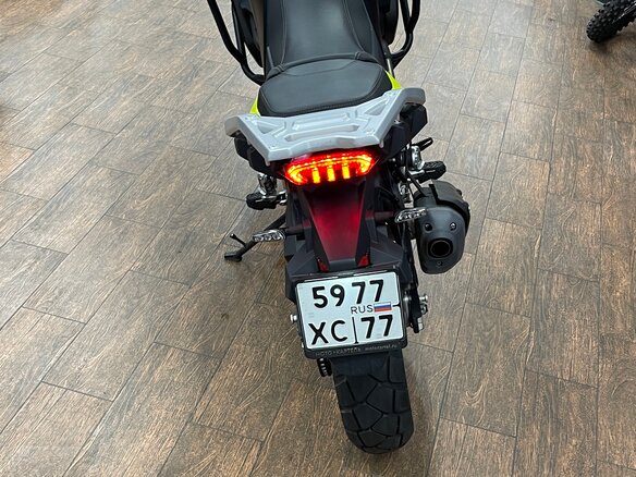 2025 QJMotor SVT 650 X, чёрный, 515000 рублей - вид 6