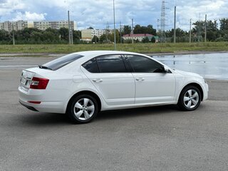 2013 Skoda Octavia III (A7), белый, 1100000 рублей, вид 3