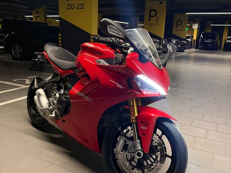 2021 Ducati Supersport, красный, 1100000 рублей, вид 1