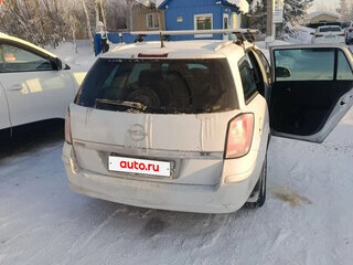 2011 Opel Astra H Рестайлинг, белый, 550000 рублей, вид 5