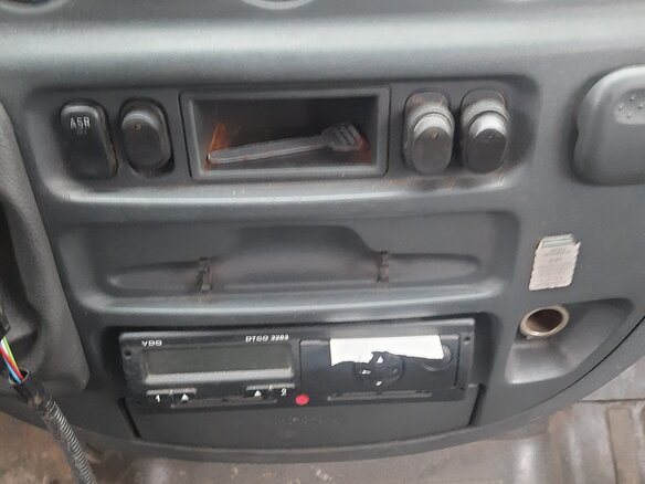 2004 Mercedes-Benz Sprinter, белый, 670000 рублей - вид 9