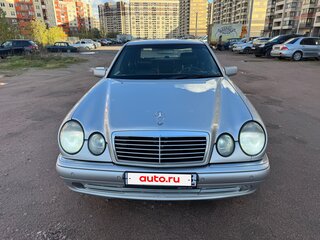 1997 Mercedes-Benz E-Класс 240 II (W210, S210), серый, 650000 рублей, вид 4