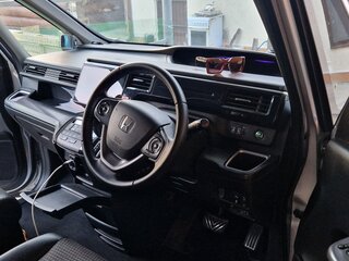 2016 Honda Stepwgn Spada V, серый, 1820000 рублей, вид 5