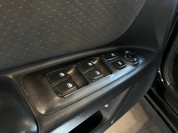 2010 Kia Magentis 5-speed II Рестайлинг, чёрный, 514000 рублей - вид 21