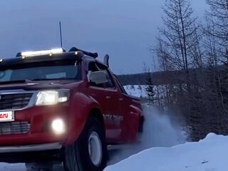 2012 Toyota Hilux VII Рестайлинг, красный, 3250000 рублей, вид 3