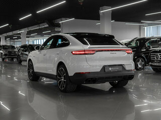 2021 Porsche Cayenne E-Hybrid Coupé III, белый, 8650000 рублей, вид 4