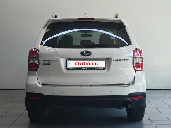 2015 Subaru Forester IV, белый - вид 5
