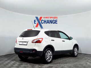 2013 Nissan Qashqai I Рестайлинг, белый, 949000 рублей, вид 5