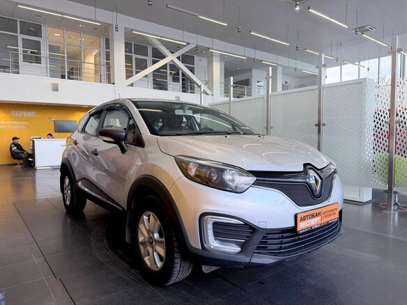 2017 Renault Kaptur I, серый, 1259000 рублей - вид 2