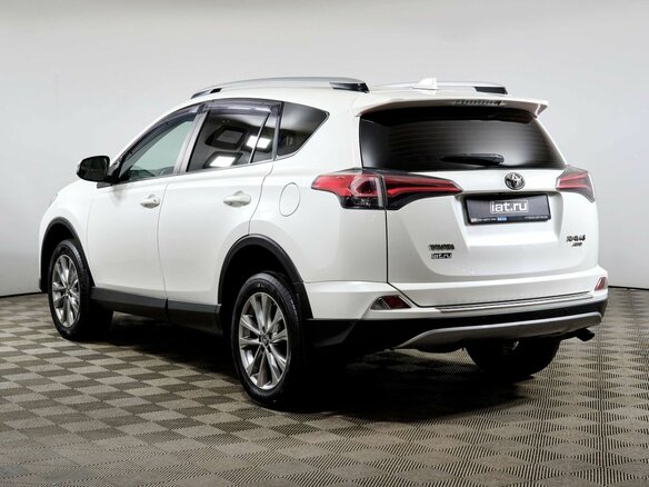 2017 Toyota RAV4 IV (XA40) Рестайлинг, белый - вид 6