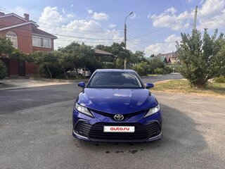 2021 Toyota Camry VIII (XV70) Рестайлинг, синий, 2300000 рублей, вид 3