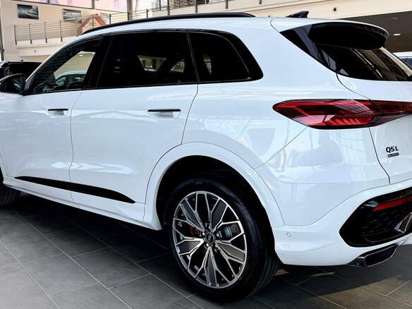 2026 Audi Q5 L III (GU), белый - вид 2