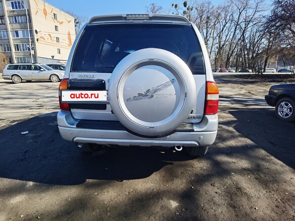 2005 Suzuki Escudo II, серый, 750000 рублей - вид 2