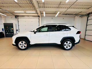 2020 Toyota RAV4 V (XA50), белый, 3099900 рублей, вид 3