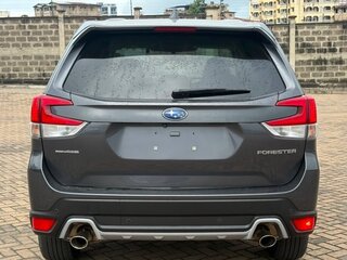 2022 Subaru Forester V Рестайлинг, серый, 2430000 рублей, вид 4