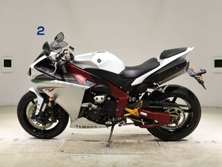 Yamaha YZF-R1