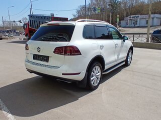 2013 Volkswagen Touareg II, белый, 2290000 рублей, вид 4