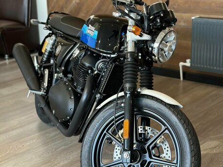 2025 Royal Enfield Continental GT, чёрный, 741000 рублей, вид 4