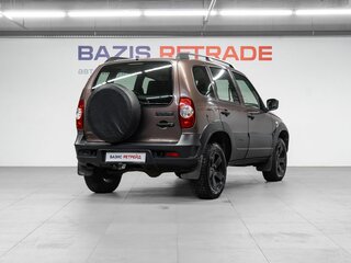 2018 Chevrolet Niva I Рестайлинг, коричневый, 765000 рублей, вид 5