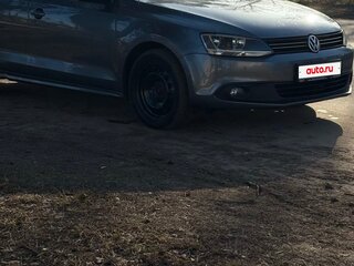2013 Volkswagen Jetta VI, серый, 1300000 рублей, вид 1