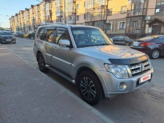2011 Mitsubishi Pajero IV Рестайлинг 1, серебристый, 1750000 рублей, вид 2