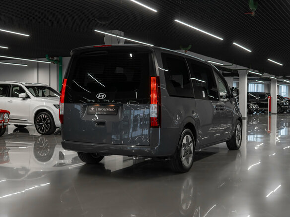 2024 Hyundai Staria I, серый - вид 4