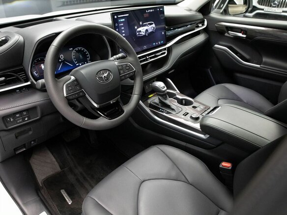 2026 Toyota Highlander IV (XU70), белый, 5400000 рублей - вид 13