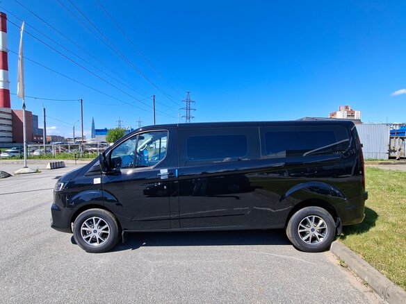 2025 Ford Transit Custom, чёрный, 6500000 рублей - вид 3