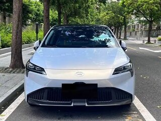 2023 Aion S Plus 70, серебристый, 1827033 рублей, вид 2