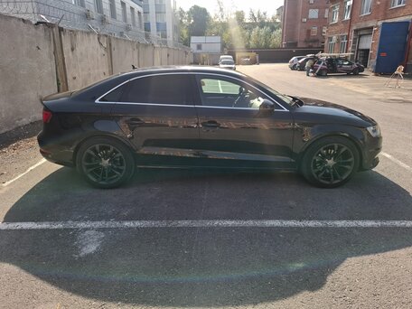 2013 Audi A3 III (8V), чёрный, 1400000 рублей, вид 2