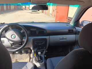 2001 Skoda Octavia I (A4) Рестайлинг, серебристый, 320000 рублей, вид 5