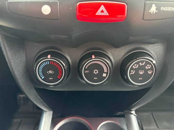 2011 Mitsubishi ASX I, красный - вид 16