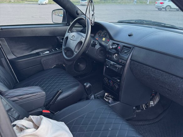 2009 Lada (ВАЗ) Priora I, белый, 299000 рублей - вид 9