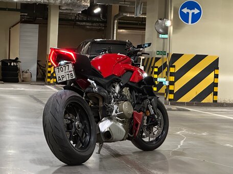 2021 Ducati Streetfighter V4, красный, 1800000 рублей, вид 2