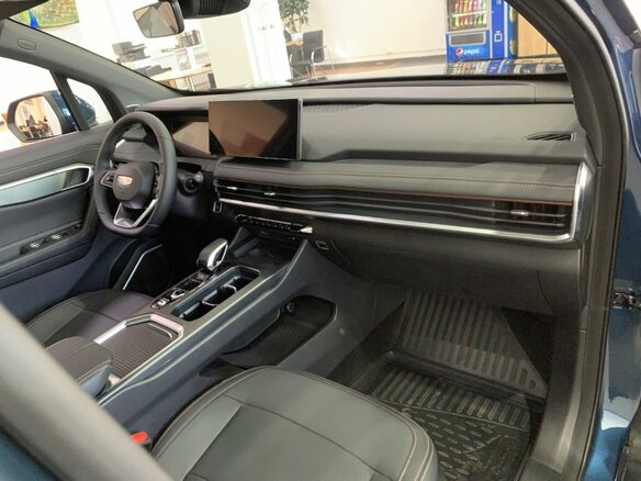 2026 Geely Okavango I Рестайлинг, синий, 4085990 рублей - вид 5