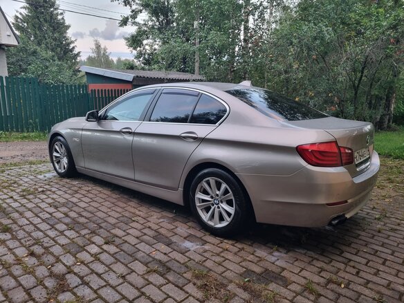 2012 BMW 5 серии 520i VI (F10/F11/F07), бежевый, 1449000 рублей - вид 4
