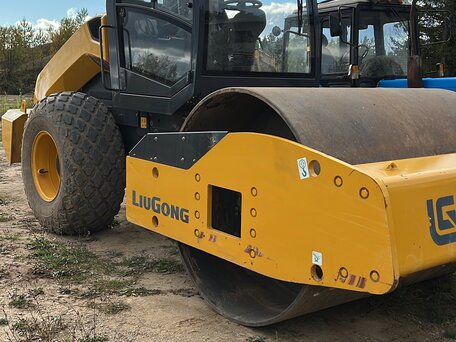 2021 LiuGong CLG 6616E, 6000000 рублей, вид 1