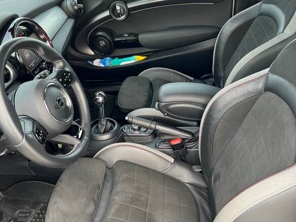2022 Mini Hatch JCW III (F55/F56) Рестайлинг 2, серый, 4750000 рублей - вид 7