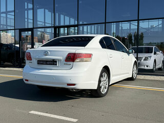 2009 Toyota Avensis III, белый, 890000 рублей, вид 4