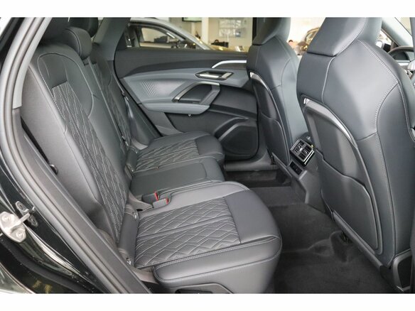 2026 Audi Q5 L III (GU), чёрный, 6799000 рублей - вид 14
