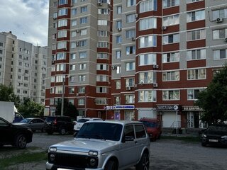 2025 Lada (ВАЗ) Niva Legend I, серебристый, 1050000 рублей, вид 1