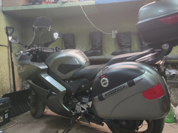 2009 Honda VFR 800, серый, 595000 рублей - вид 8