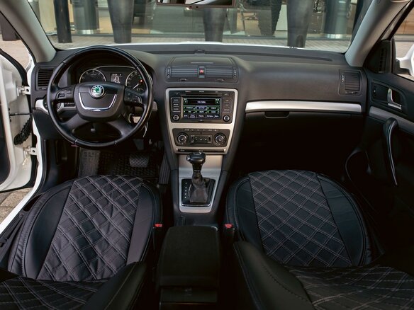 2012 Skoda Octavia II (A5) Рестайлинг, белый, 895000 рублей - вид 15