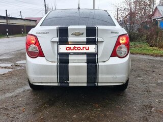 2013 Chevrolet Aveo II, белый, 550000 рублей, вид 5
