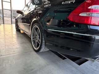 2004 Mercedes-Benz E-Класс AMG 55 AMG III (W211, S211), чёрный, 1200000 рублей, вид 4