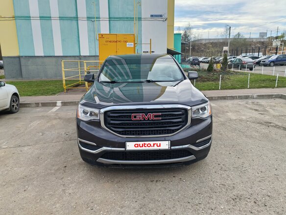 2018 GMC Acadia II, серый, 2400000 рублей - вид 1