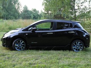 2016 Nissan Leaf 30kWh I (ZE0/AZE0), чёрный, 1260000 рублей, вид 4