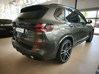 2025 BMW X5 30d IV (G05/G18) Рестайлинг, зелёный, 14200000 рублей, вид 3
