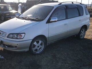 1995 Toyota Ipsum I (M10), белый, 430000 рублей, вид 1